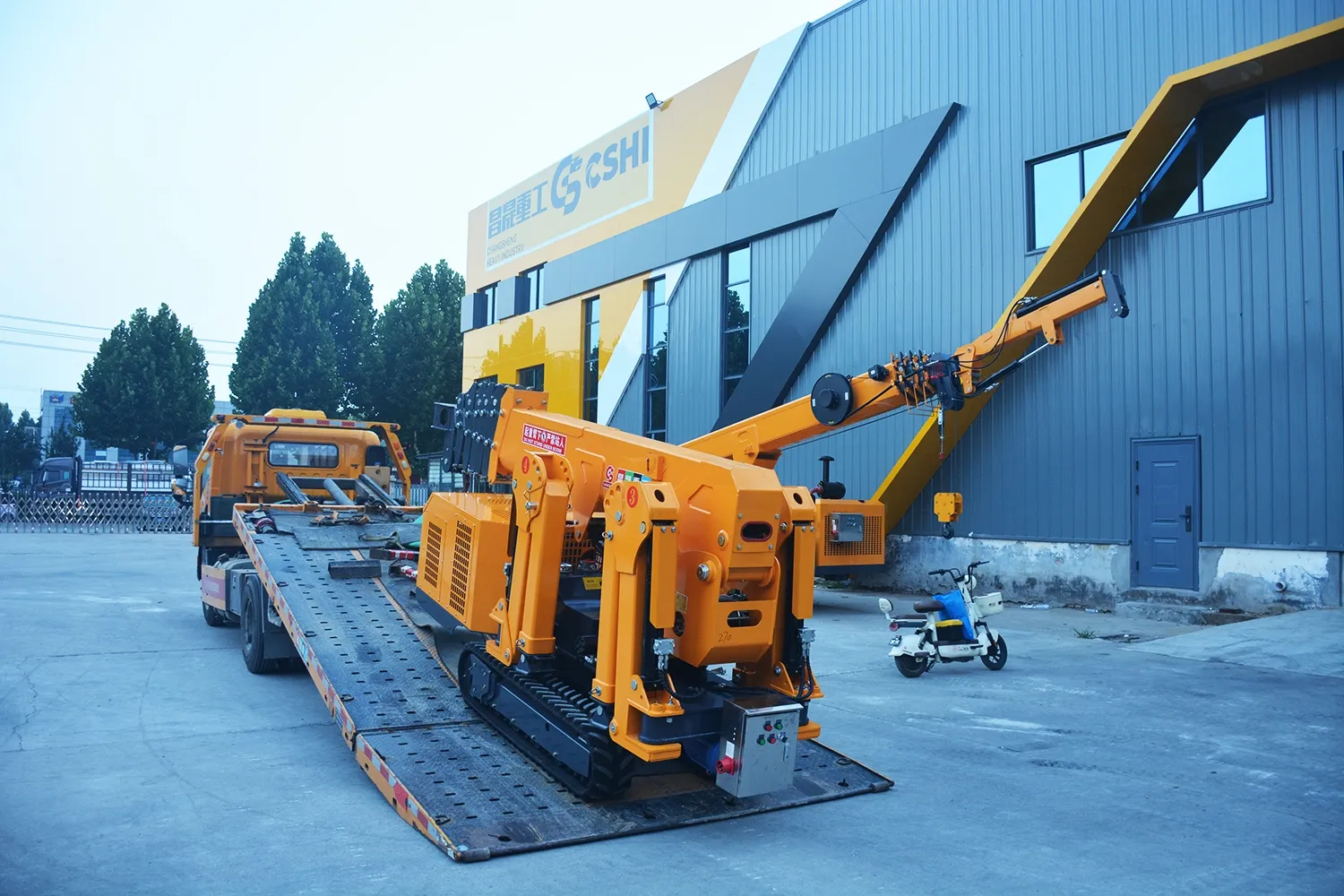 Getting a Spider Crane to Your Site(Image4) Getting a Spider Crane to Your Site(Image4)